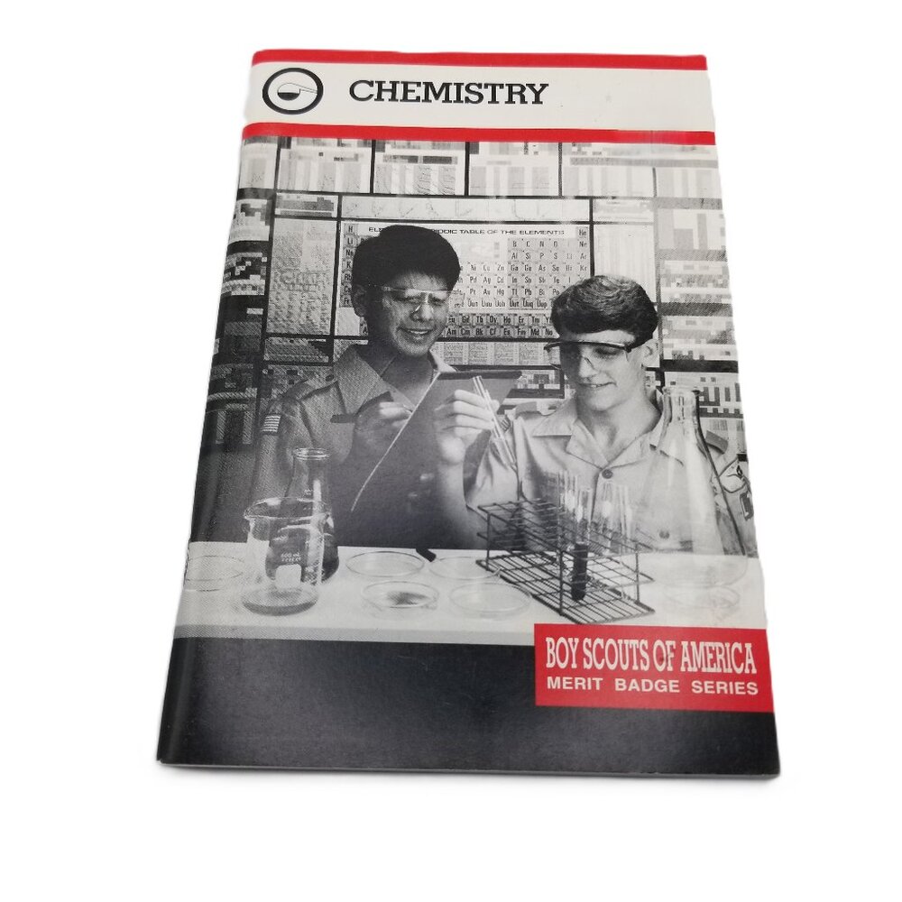 Boy Scouts Chemistry Merit Badge Book Copyright 1992 Printing 2002 Vintage